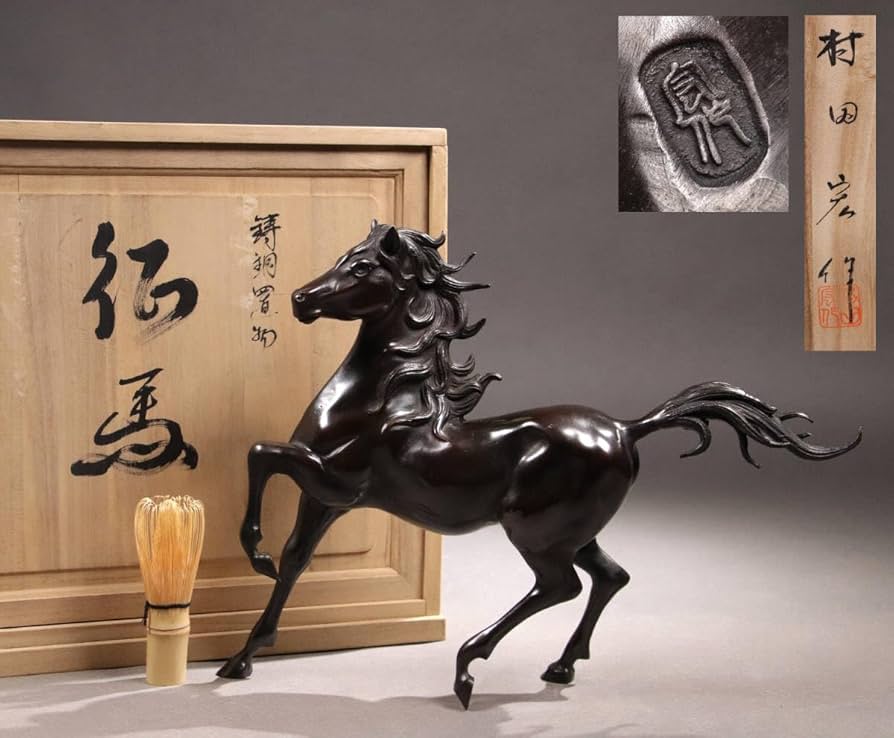 楠製 細工彫り『馬』一刀彫り置物 オブジェ 高さ22cm☆時代物☆ 楠製