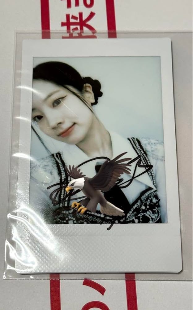 TWICE ツウィ 直筆サイン入りチェキ