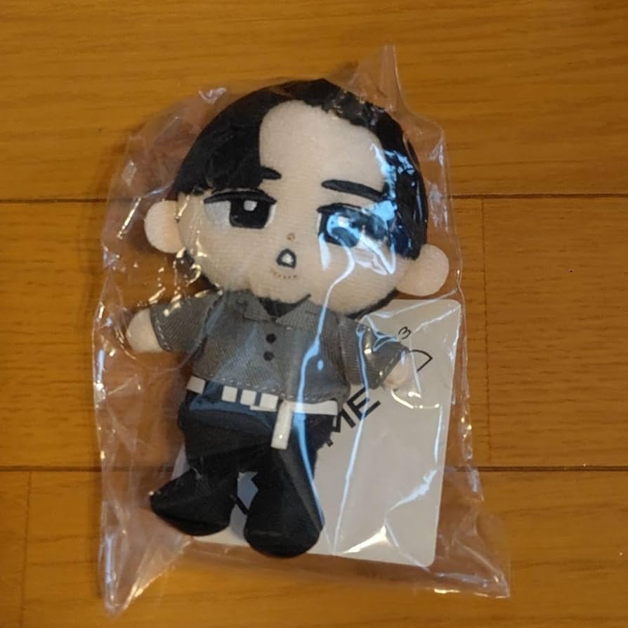 Amazon.co.jp: Snow Man 目黒蓮 すのチルぶら下がりシリーズ