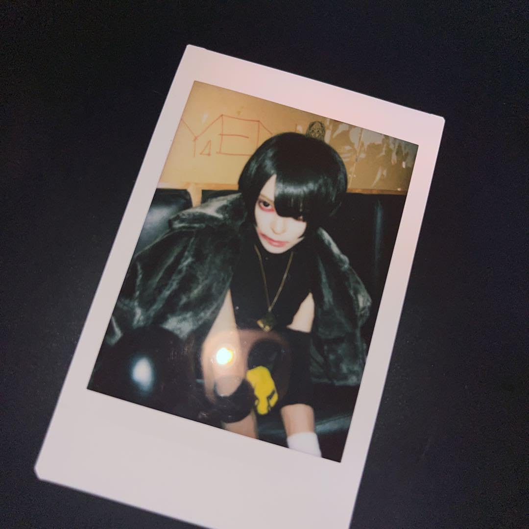 甘い暴力 MASKED CAFE Tシャツ＋チェキ15枚(咲・文・義) Amazon.co.jp