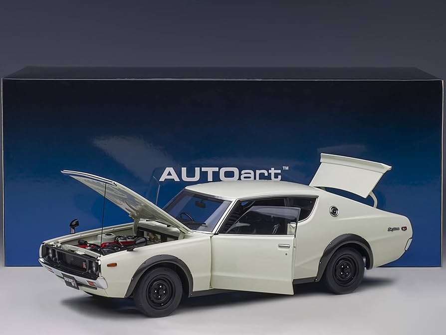 Amazon.com: Auto Art Models Nisssan Skyline 2000GT-R (KPGC110) RHD