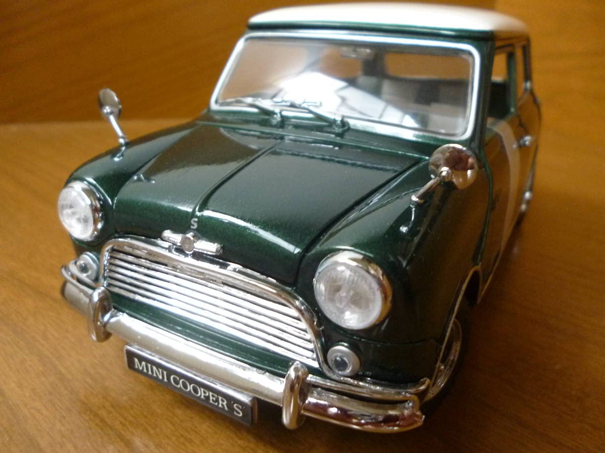 京商1/18 モーリスミニクーパー 1275S ユニオンジャックルーフ Amazon