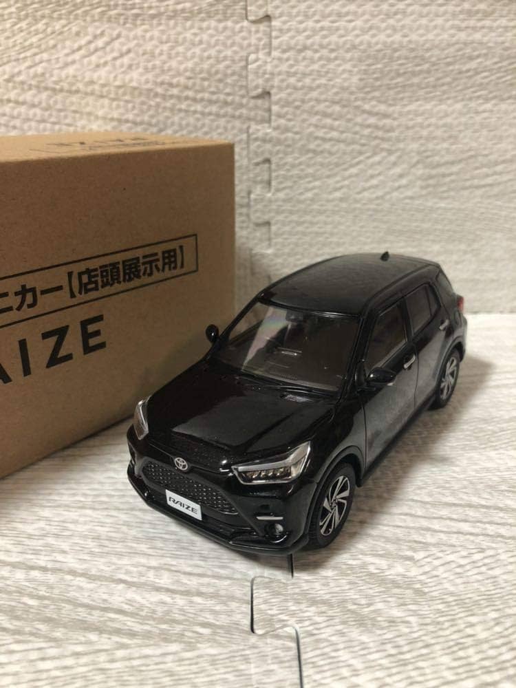 Amazon | 1/30 トヨタ 新型ライズ RAIZE カラーサンプル ミニカー