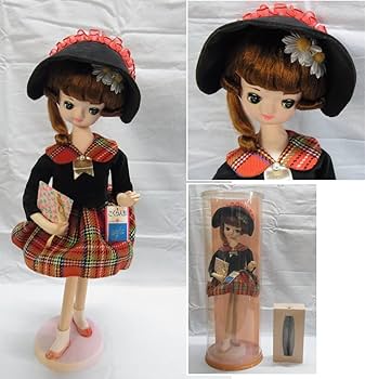 Amazon | S1昭和レトロ さくら人形 高さ約55cm赤 チェック 洋服 タグ付