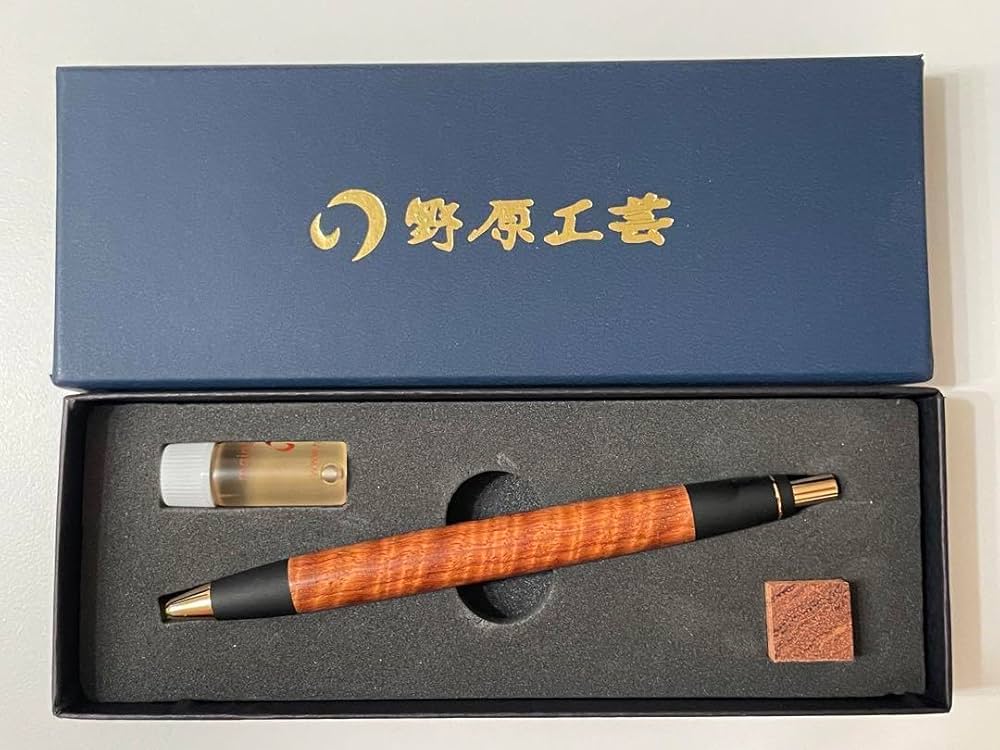 Amazon | 限定野原工芸 本花梨虎杢 ボールペンBP玉グリップ | 油性