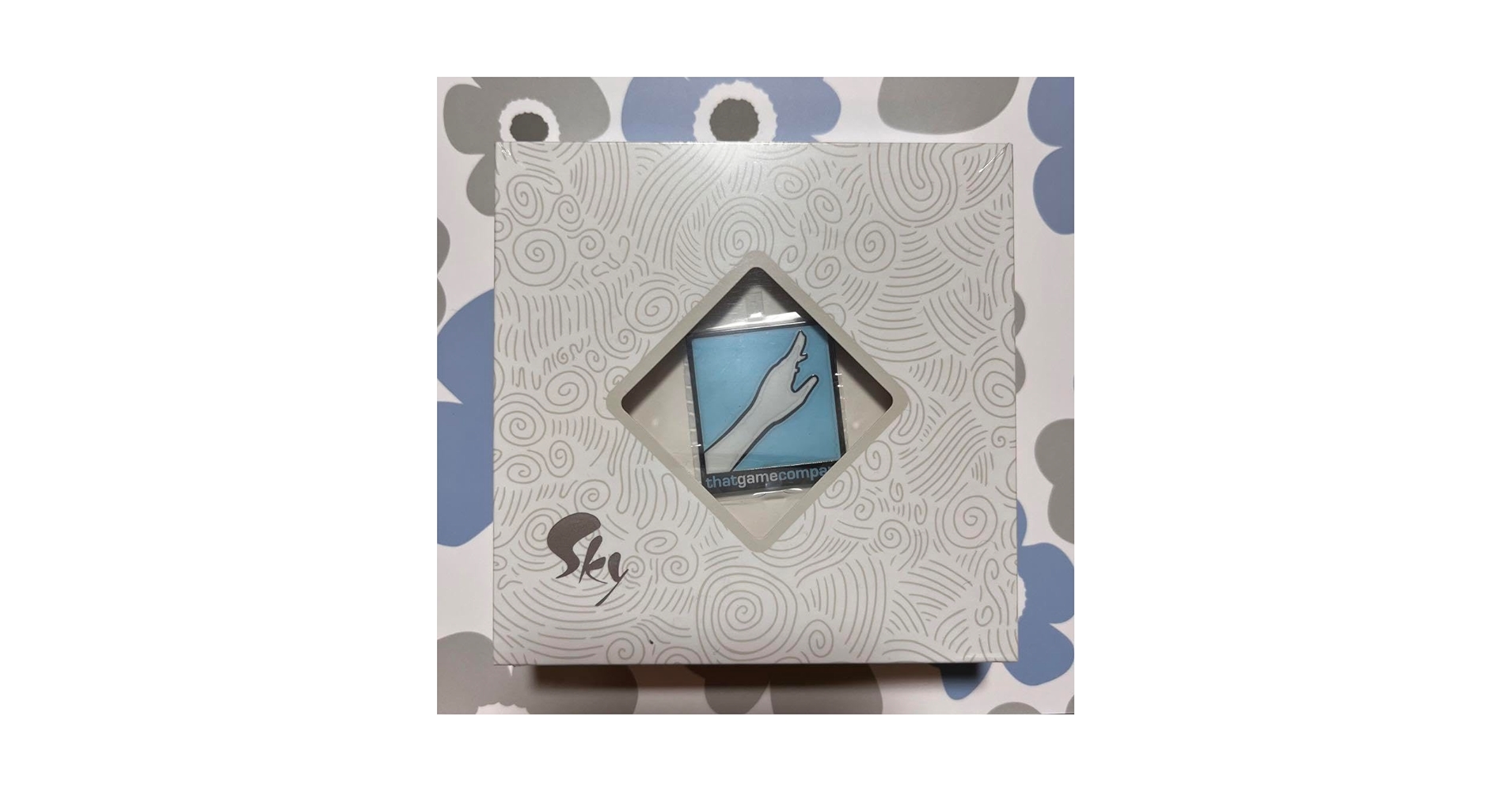 H*g様 Sky星を紡ぐ子どもたち 花笑むティーセット ピンバッジ Sky 星を