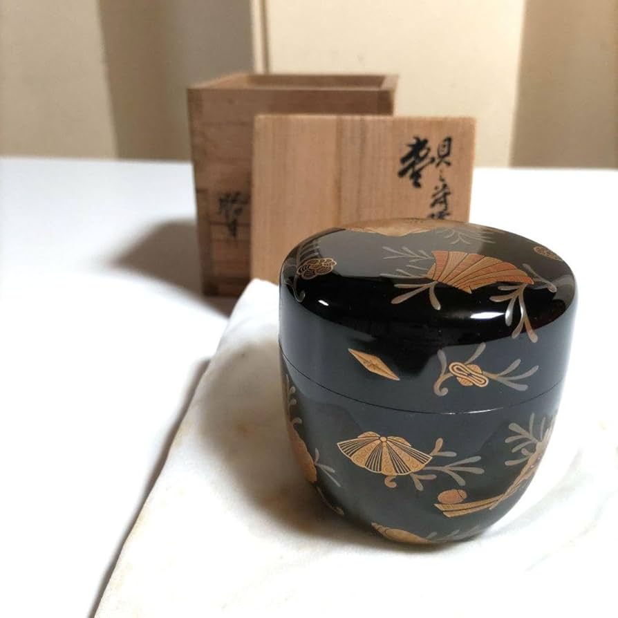 都屋】前端春斎 椿蒔絵棗 木製 茶道具