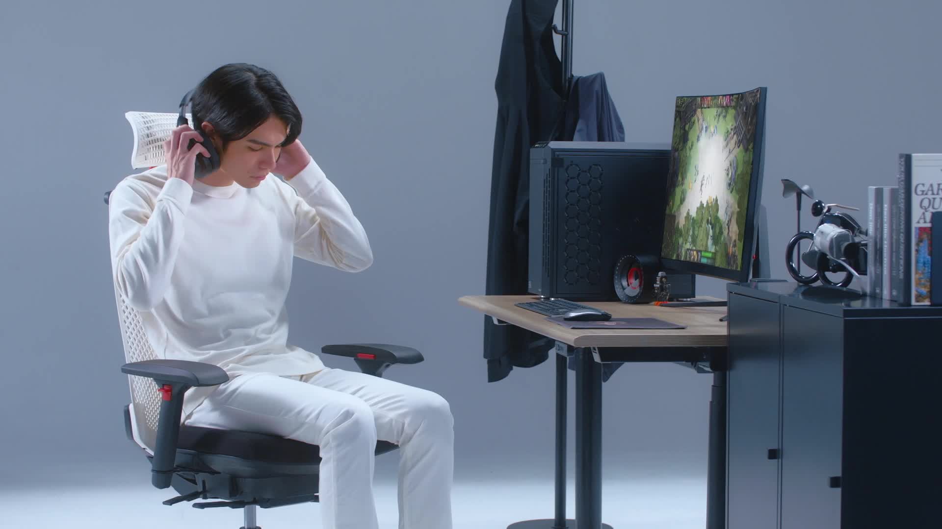 Amazon | イトーキ サリダ YL9G ブラック×グレーライン ゲーミング