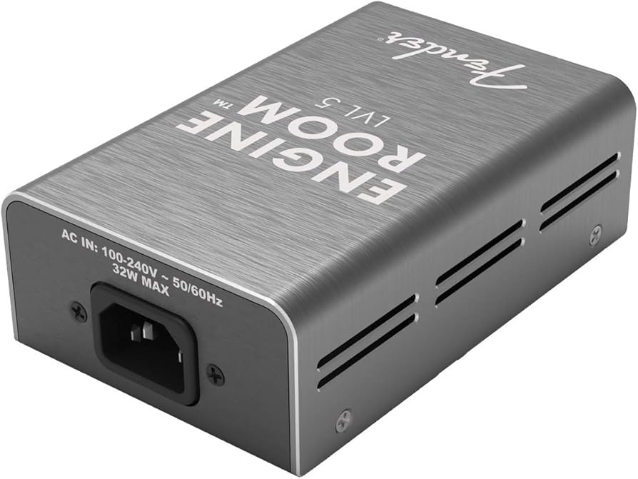 Amazon | Fender パワーサプライ Engine Room™ LVL5 Power Supply