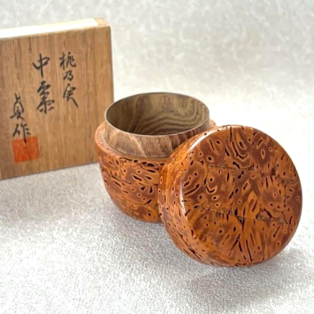 桃乃実 中棗 貞作 茶道具 鴨田徳康 高さ…7.5cm 口径…5.5cm 桃