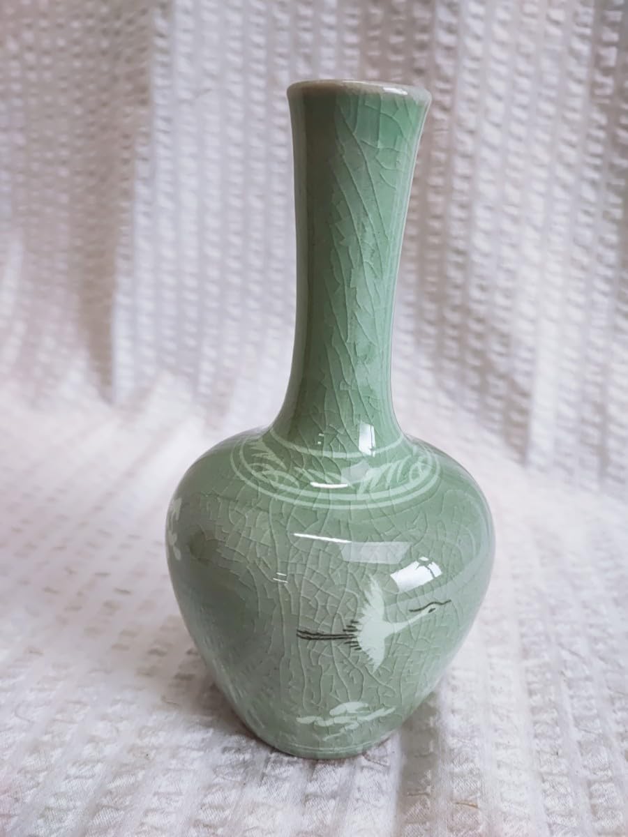 青磁花瓶 韓国の窯元で購入 値下げしました❗️ 青磁花瓶 韓国の窯元で