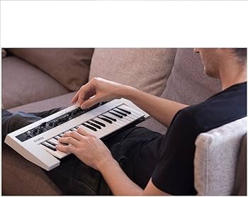 Amazon.com: Yamaha REFACE CS Portable Analog Modeling Synthesizer