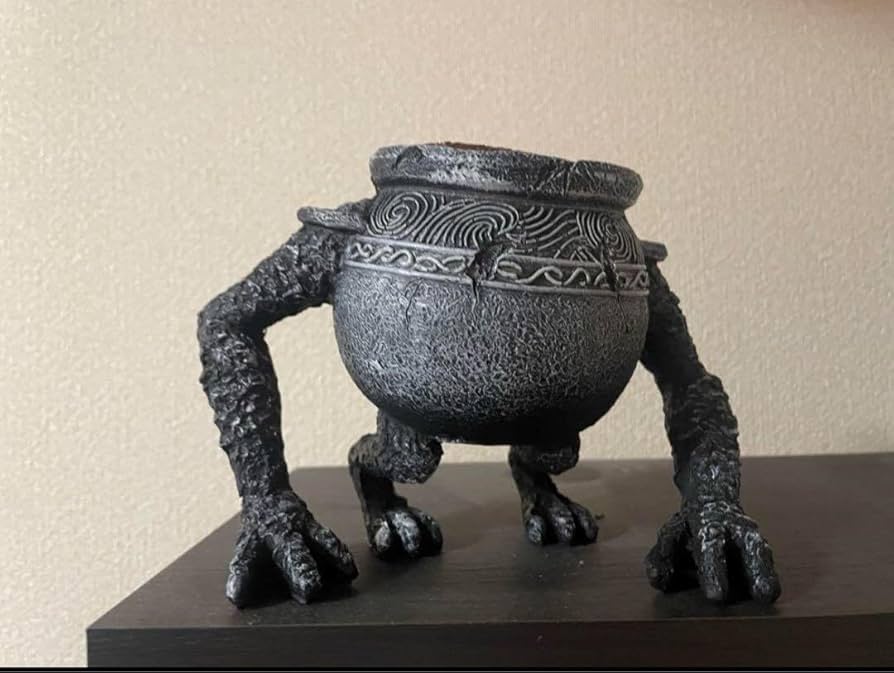 Amazon｜エルデンリング アレキサンダー 壺人 フィギュア 鉢植え｜観葉