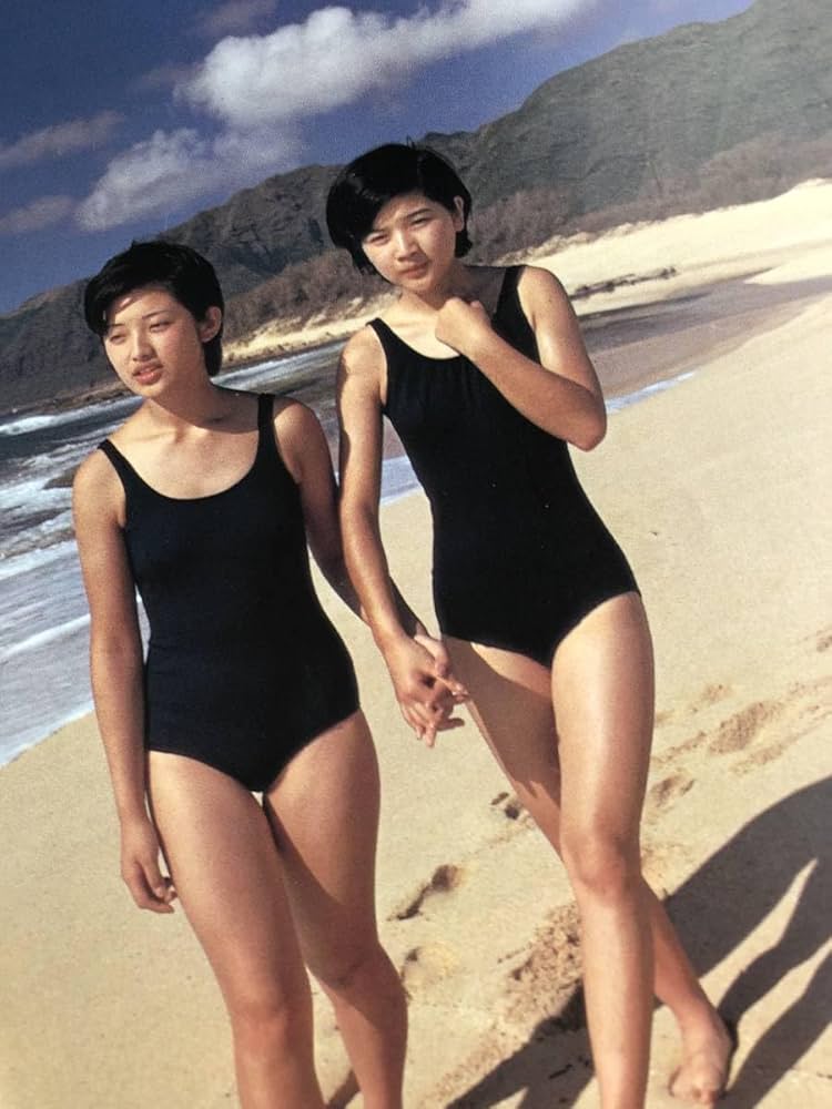 Amazon | kj 額装品 山口百恵 桜田淳子 グラビア セクシー スクール