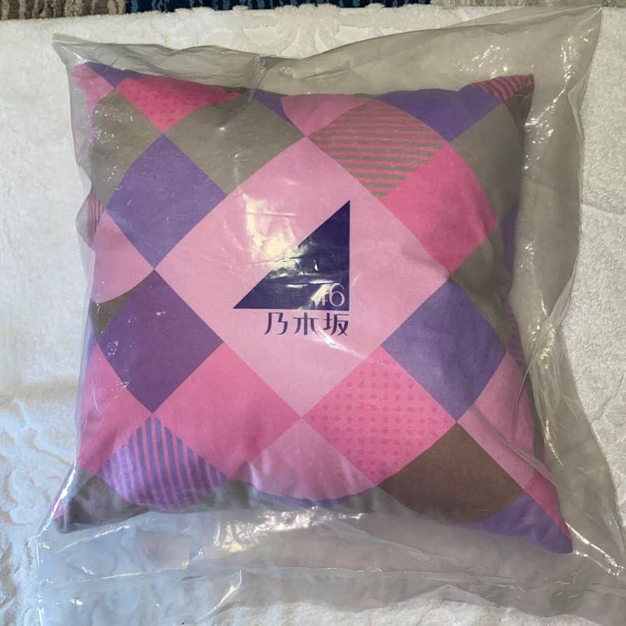 Amazon.co.jp: 乃木坂46 個別クッション 金川紗耶 : ホビー