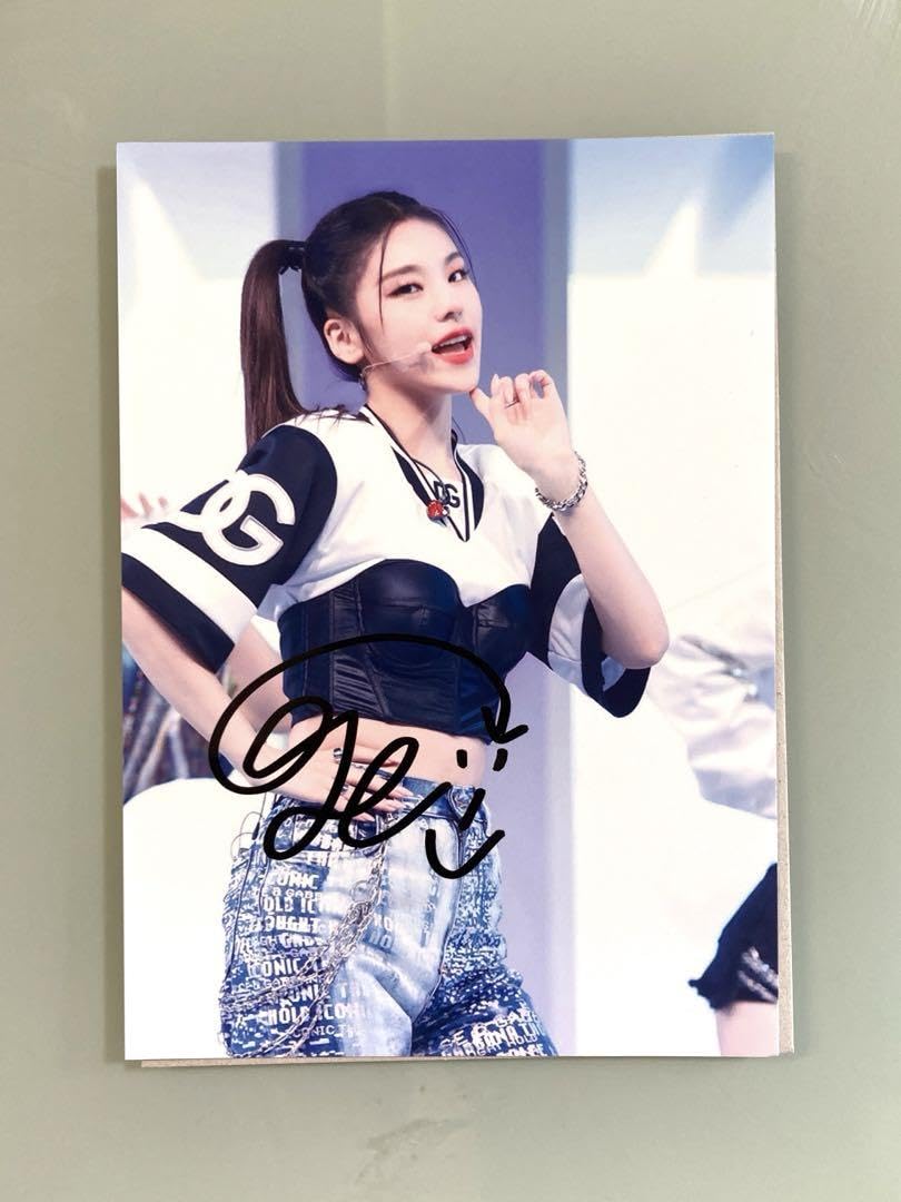 ITZY イェジ直筆サイン チェキ GWBG 2025年最新】itzy イェジ 直筆