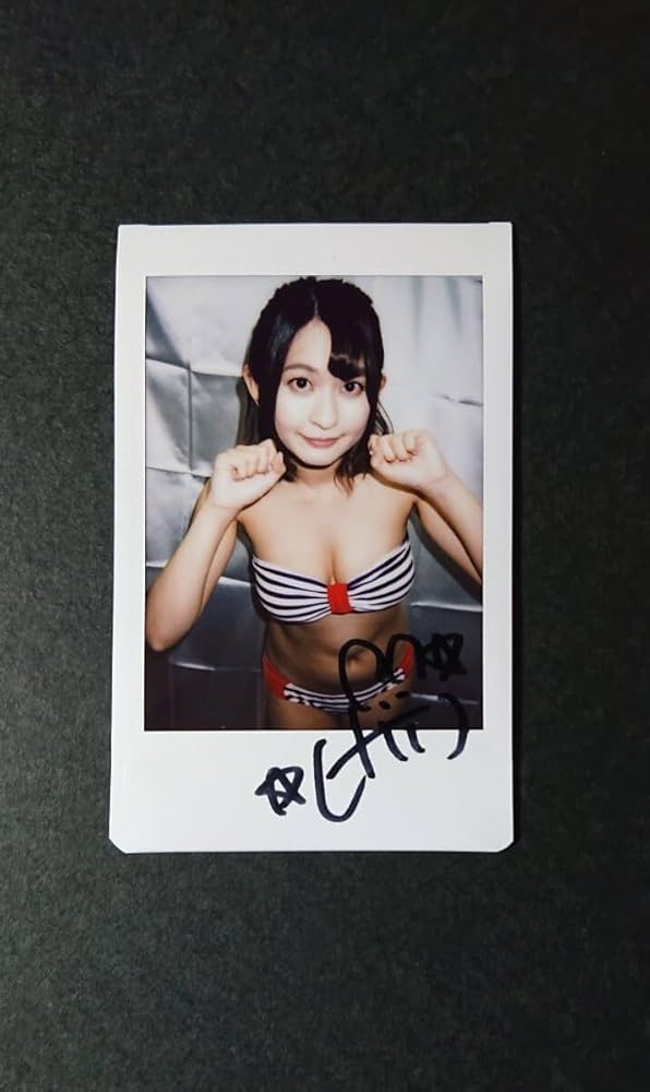 エリカ Erika 抽プレ 直筆サイン入り チェキ 当選通知付き 水着 写真