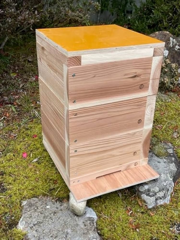 日本蜜蜂用の待箱セット(穴付) 【公式通販】