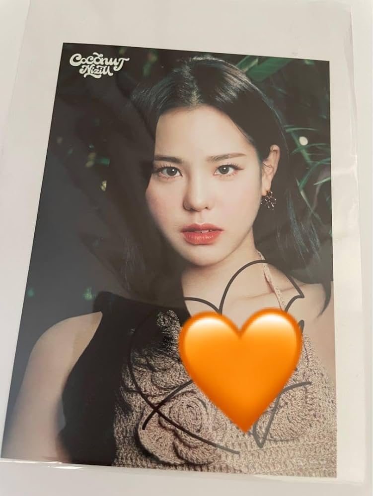 K-POP アイドル チェキ写真 NiziU マコ 直筆 K-POP アイドル チェキ