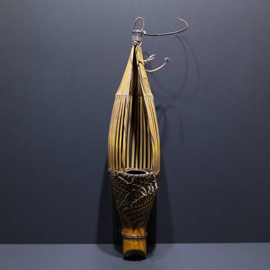 Amazon.co.jp: 花籠武関翠月作吊り下げ型竹籠花入れ花生竹編み籠華道具