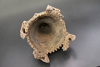 Amazon｜馬高遺跡・火焔土器レプリカ 19㎝ （台座1㎝・O型小鉄製