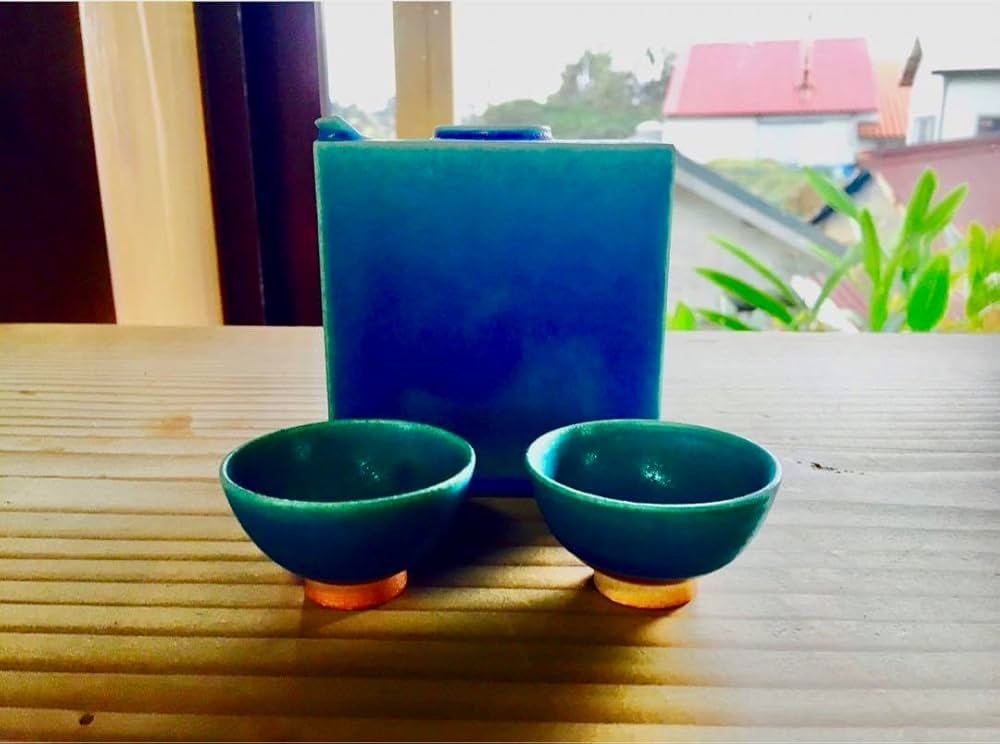 Amazon.co.jp: 巨匠大嶺工房やちむん一点ものペルシャブルー 酒器一式