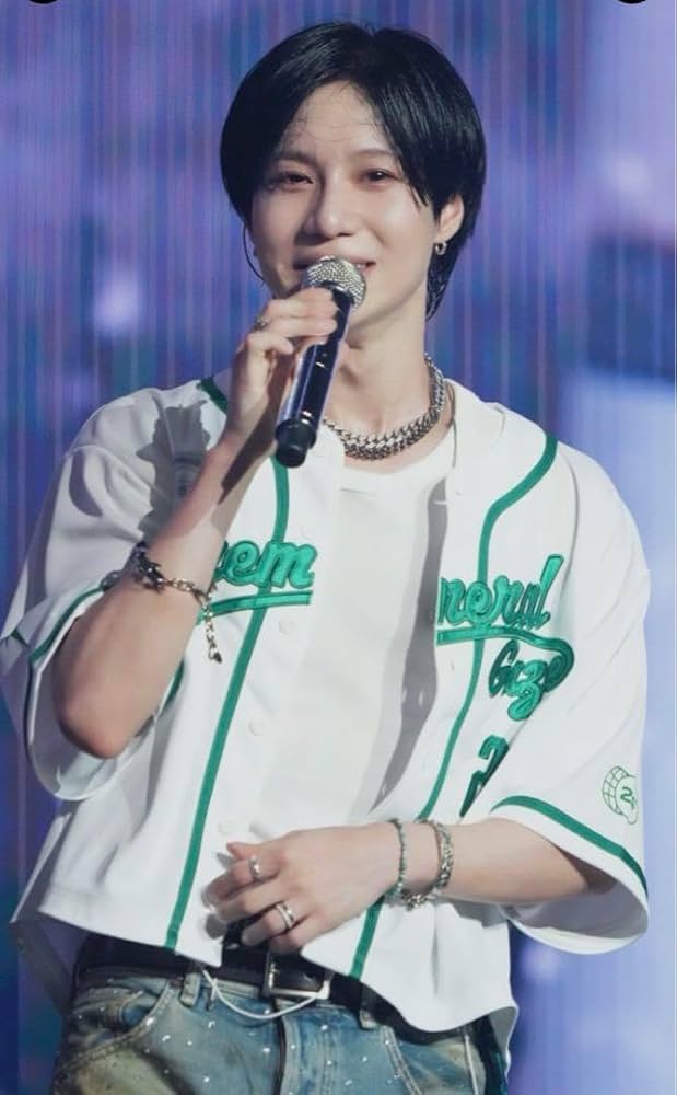 テミン☆SHINee 韓国限定ベースボールTシャツ ユニフォーム 黒ロングトレカ