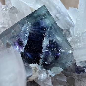 フローライト 共生 原石 鉱石 Amazon.co.jp: フローライト 水晶 マイカ