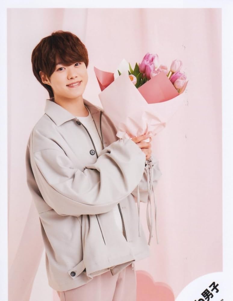 Amazon.co.jp: なにわ男子 公式 生 写真（大橋和也）J00979 : おもちゃ