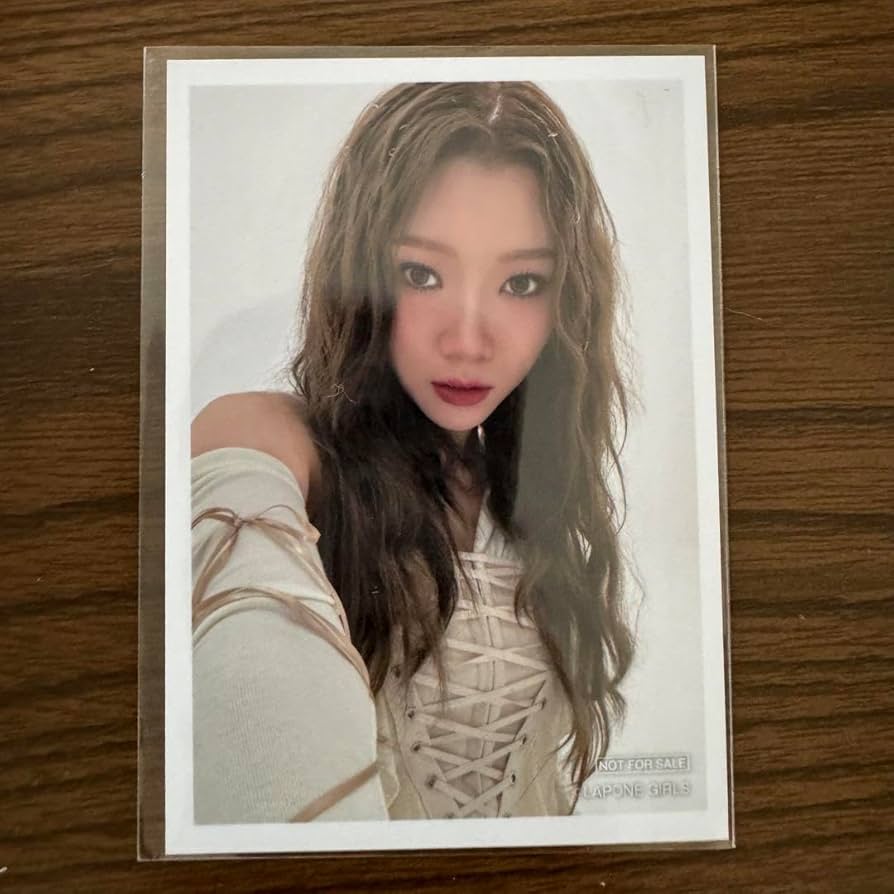 Amazon.co.jp: IS SUE イッシュ 坂口梨乃 RINO セルカ 生写真 KCON