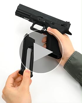 カーボネイト ストライカー9s ライト付き 2マガジン ホルスター付き