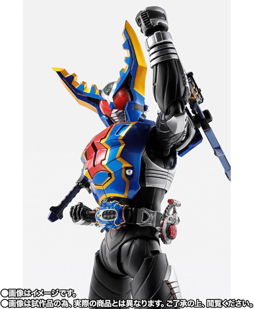 Amazon.co.jp: S.H Figuarts（真骨彫製法） 仮 面ライダーガタック