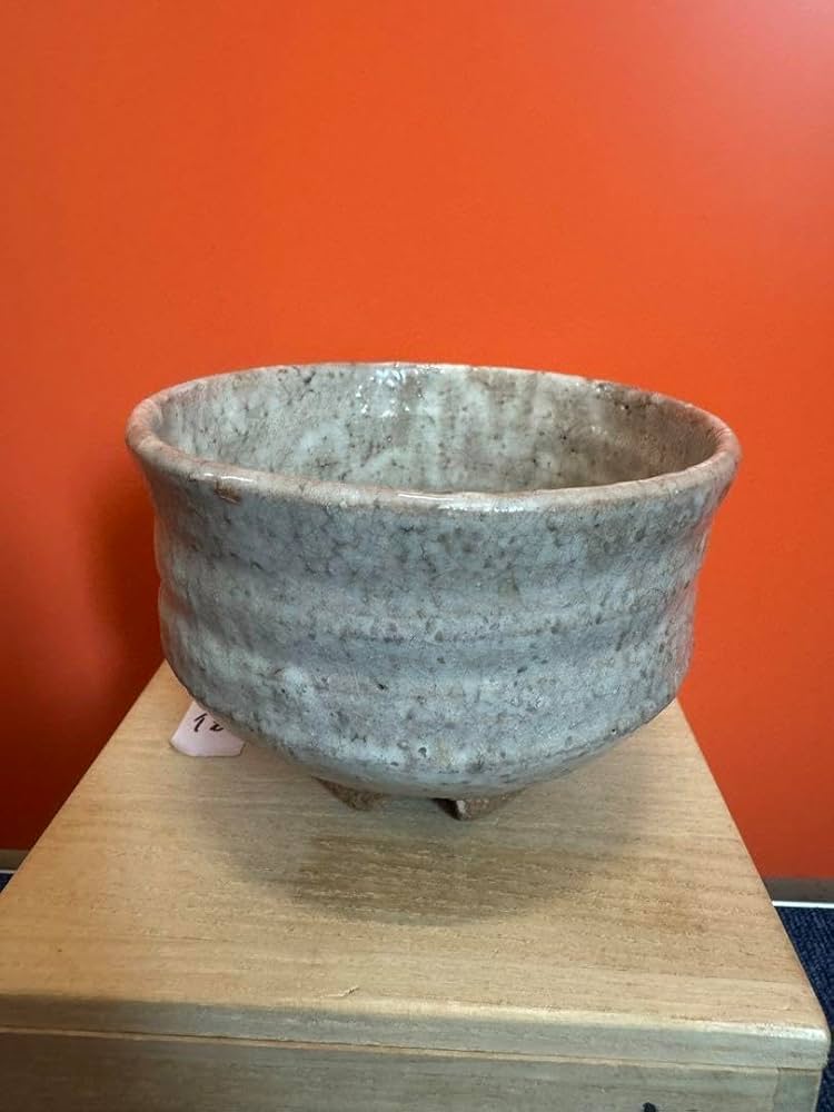Amazon.co.jp: 1869 小萩窯 厚東建信作 萩焼 茶碗 茶道具 : 文房具
