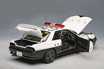 Amazon.co.jp: AUTOart 1/18 日産 スカイライン GT-R (R32) ポリスカー