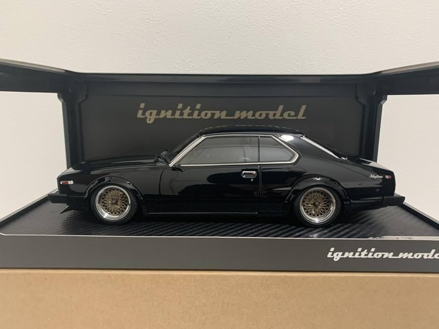 Amazon | イグニッションモデル 1/18 Nissan Skyline 2000 GT-ES (C210