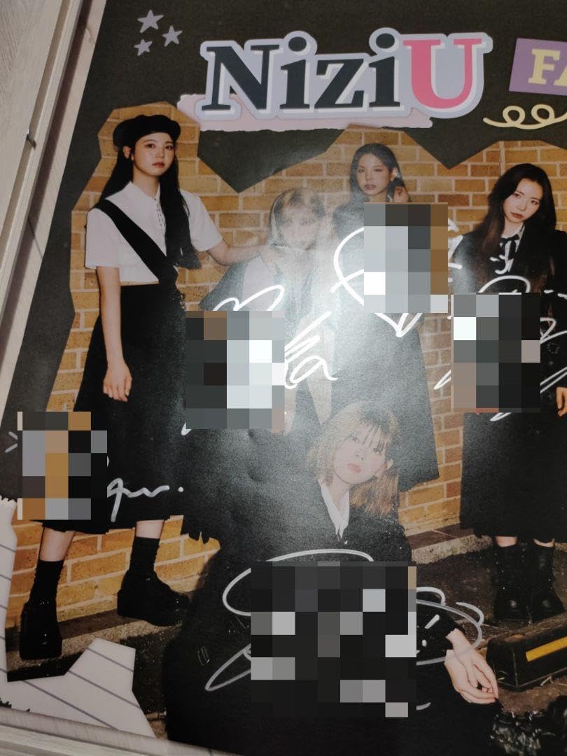NiziU 台湾 全員直筆サイン入り ポスター NiziU 台湾 全員直筆サイン