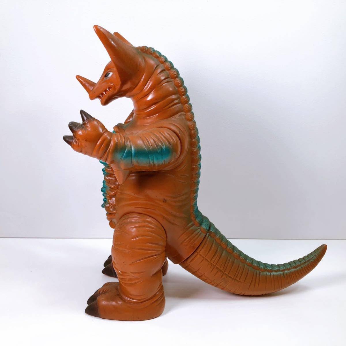 バンダイ ブルマァク 復刻 1991 ジャイアント ゴモラ 【公式通販】