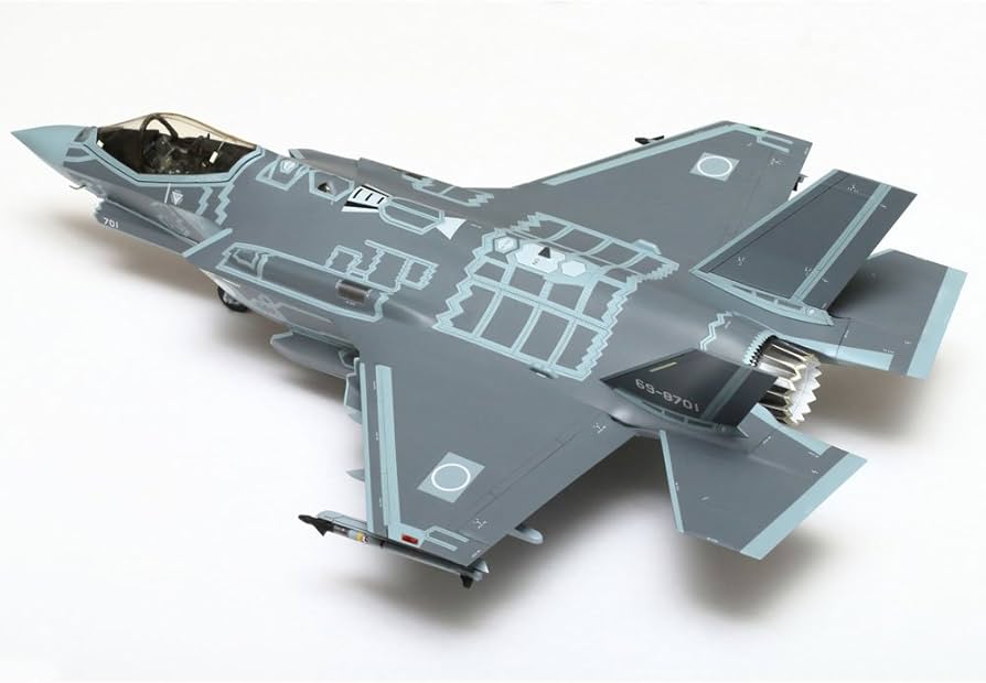 Amazon | タミヤ 1/32 スケール特別企画商品 F-35A ライトニング2 航空