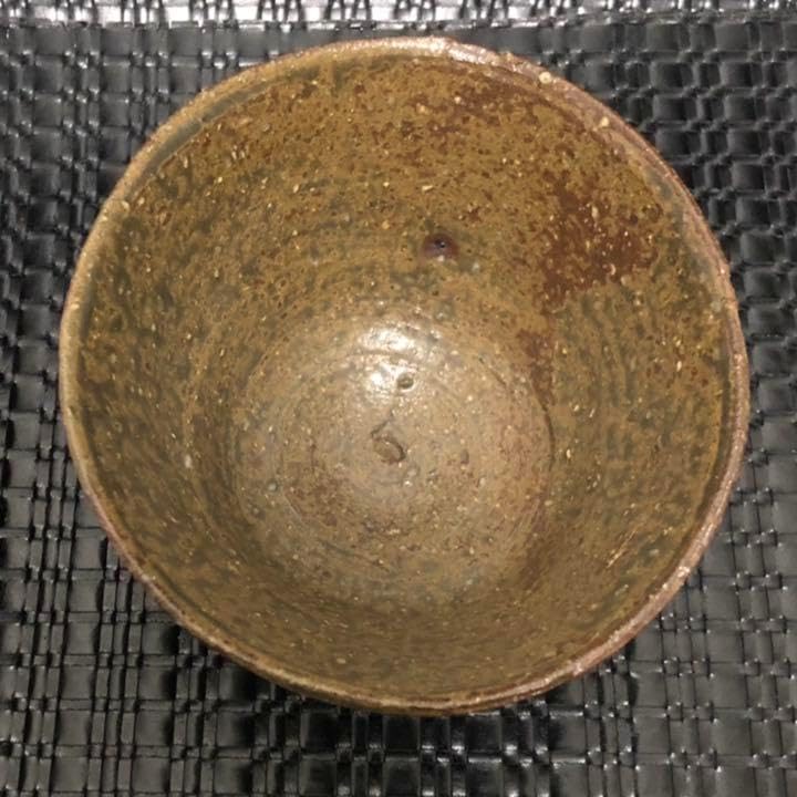 美しい古美術◼️蔵からかなりステキな古唐津の抹茶茶碗が出て来ました