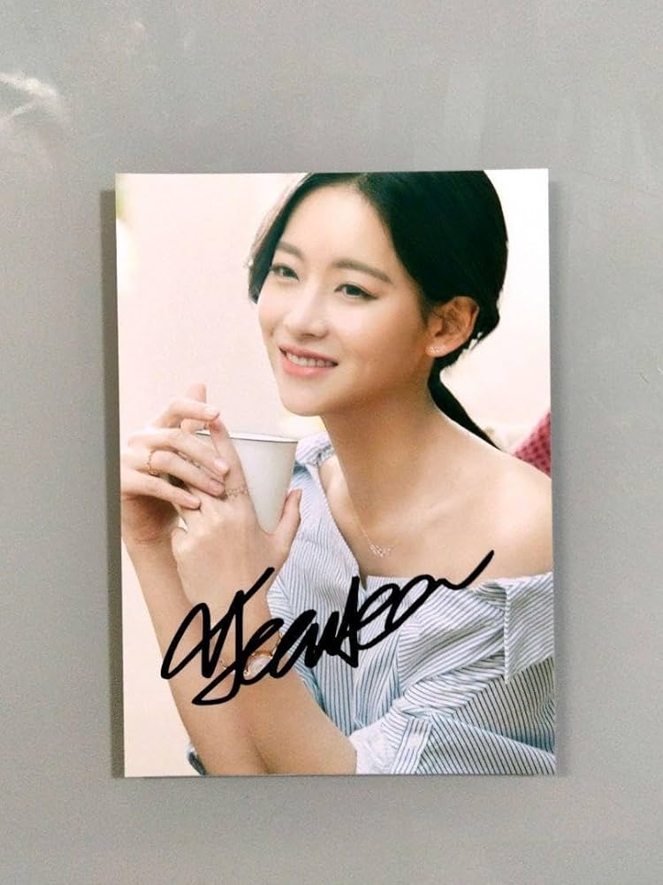 イ・セヨン直筆サイン入り2Lサイズ写真…Lee Se-yeong… イ・セヨン直筆