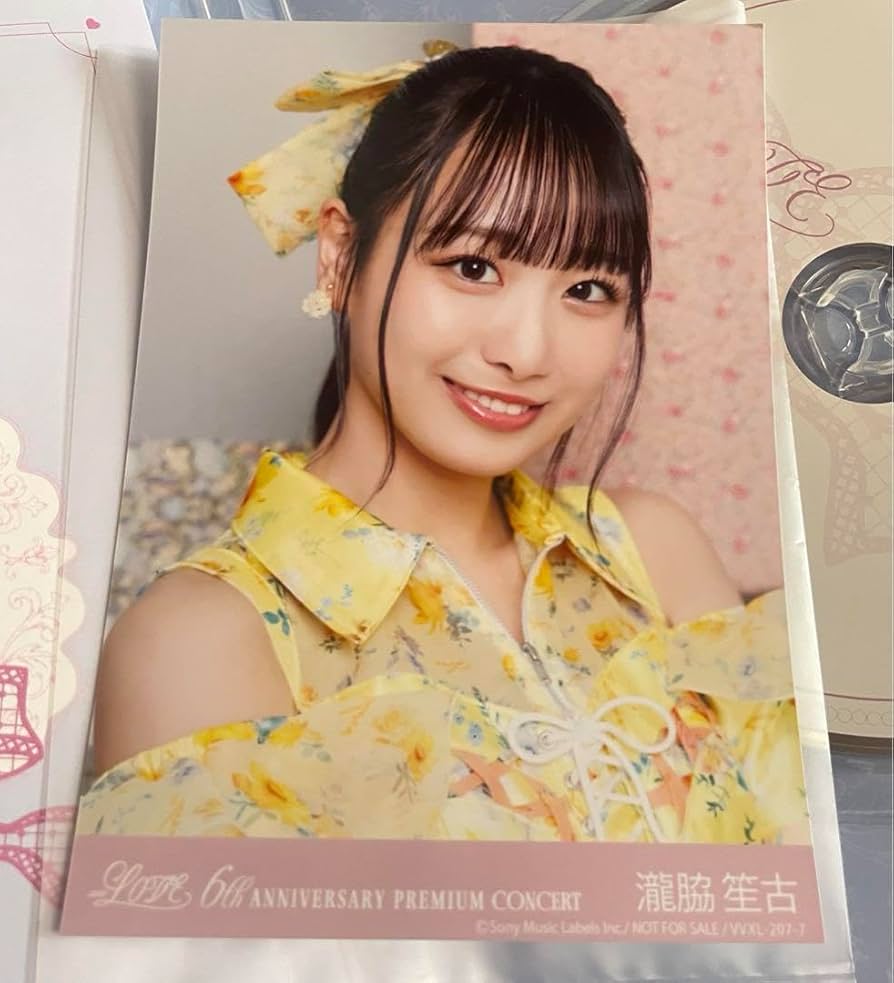 Amazon.co.jp: ＝LOVE イコラブ 瀧脇笙古 6周年 BluRay 封入生写真