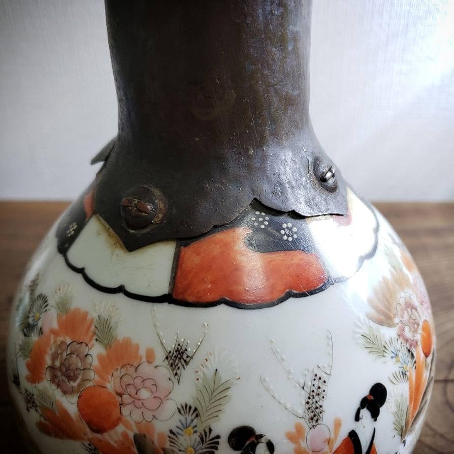 花瓶 里帰り 銅板 九谷 花器 九谷赤絵 人物図花瓶 明治時代 花瓶