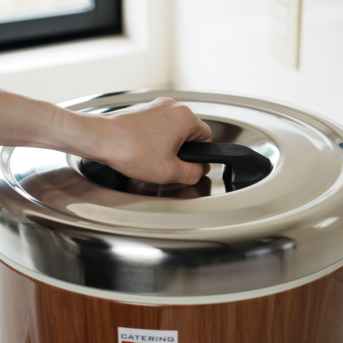 Amazon｜Thunder Group 保温ジャー 2.2升 4L 木目 業務用 電気不要