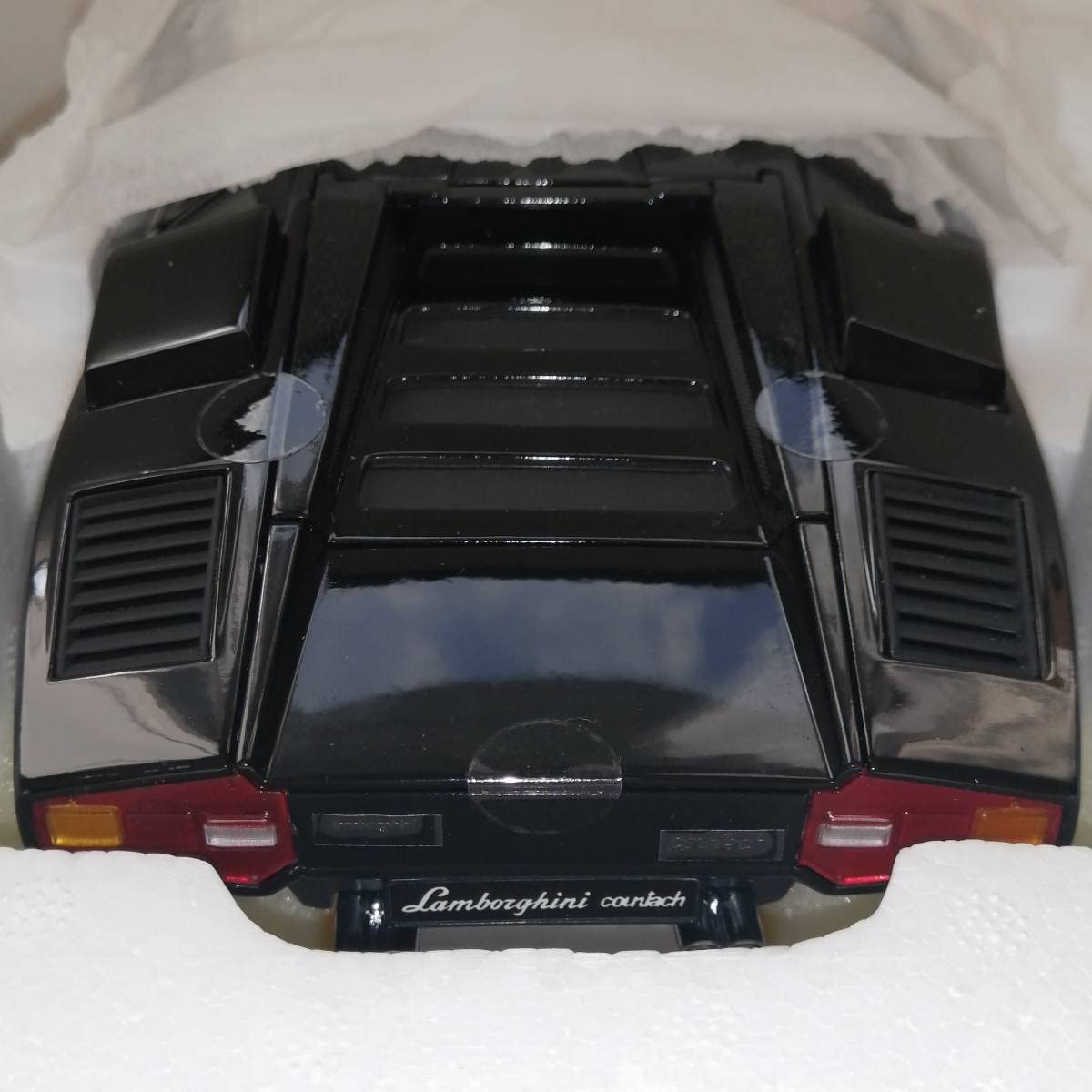 Amazon | 京商 KYOSHO 1/18 LAMBORGHINI COUNTACH LP400
