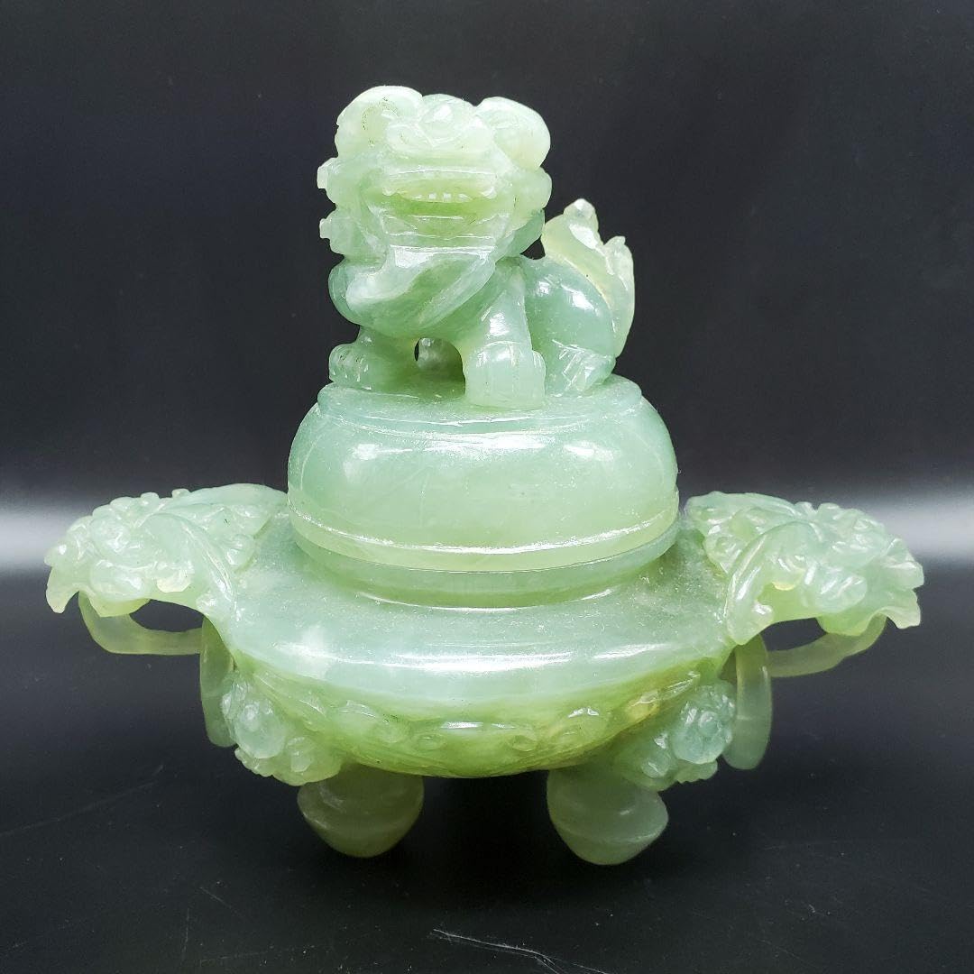ネフライト彫刻 玉石獅子台座付置物 翡翠｜ネフライト彫刻 玉石獅子