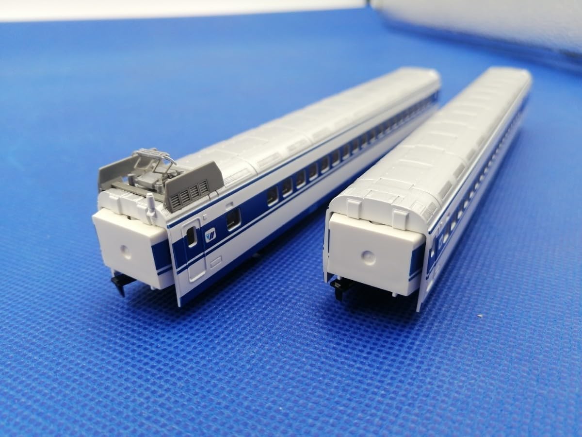 JR0 7000系山陽新幹線ウエストひかり tomix ライト点灯動力動作確認済