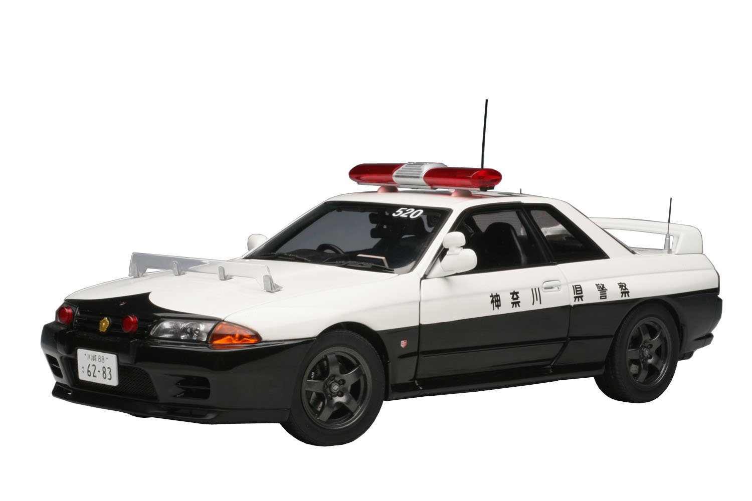 Amazon.co.jp: AUTOart 1/18 日産 スカイライン GT-R (R32) ポリスカー