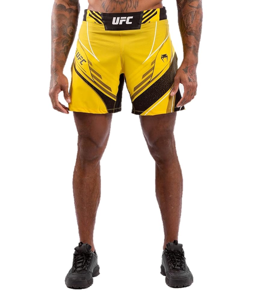 UFC 緑ファイトショーツ新品未使用 Venum 残り一点 ファイトパンツ