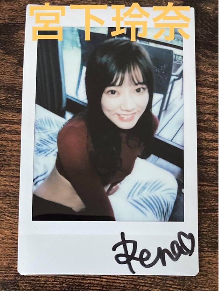 QWER マゼンタ サイン入りチェキ Ray QWER マゼンタ サイン入りチェキ