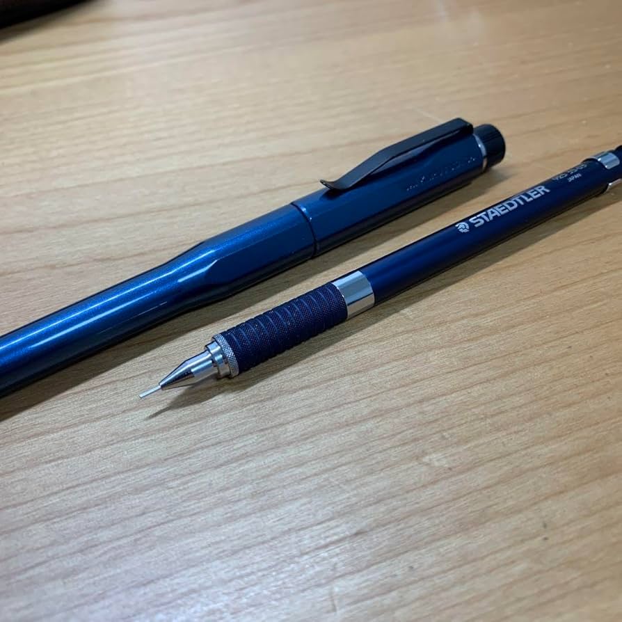 クルトガダイブ アビスブルー ステッドラー 0.3 三菱鉛筆】 クルトガ